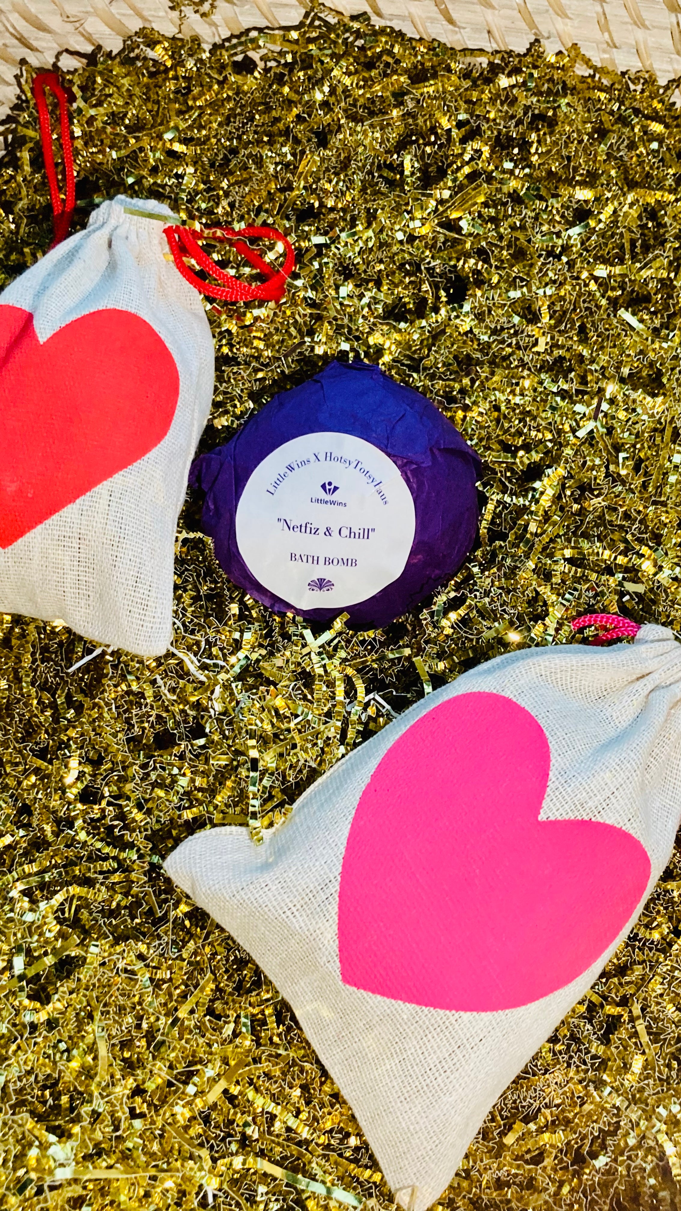 FOR THE LOVE - Bath Bomb Gift Satchel